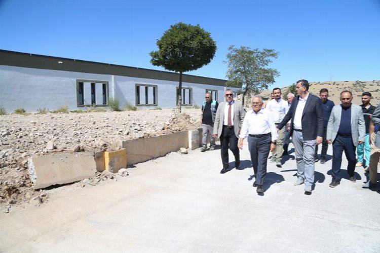 Kayseri Büyükşehir’den Kedi Köpek Evi’ne yakın takip