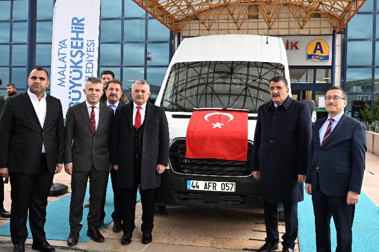 Malatya Büyükşehir’den TÖTM’e araç hediyesi