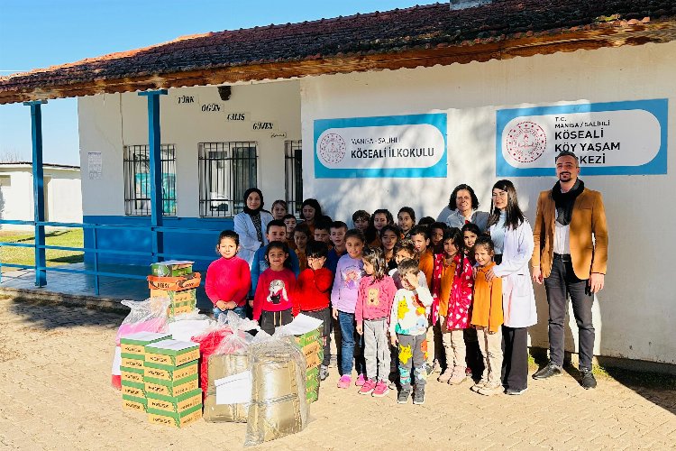 Manisa’da yeni yıl öncesi iç ısıtan hediye