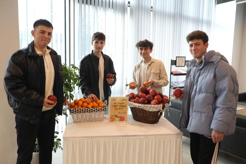 Bursa İnegöl’de bol vitaminli ‘Kitaphane’