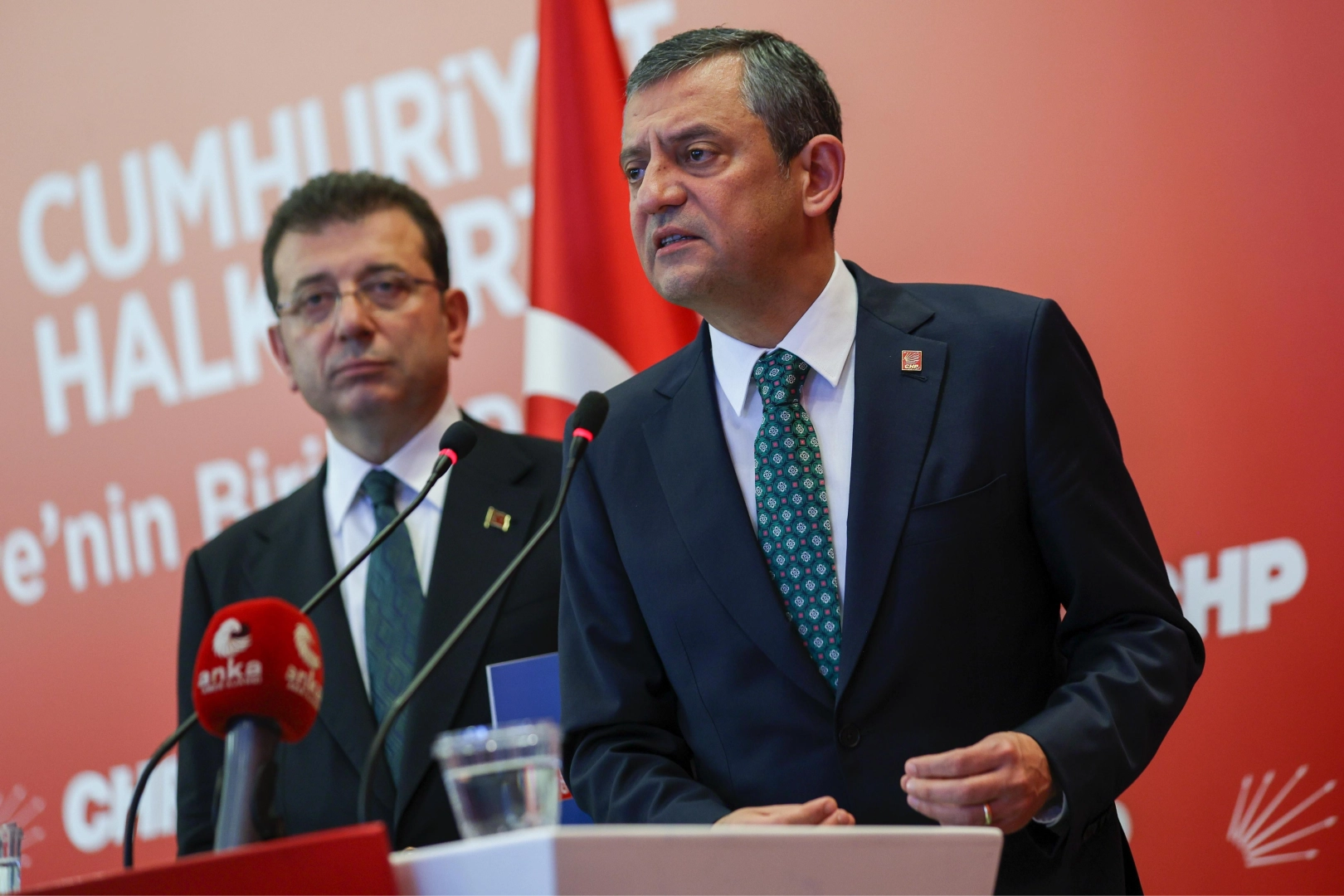 Özel ve İmamoğlu’ndan ‘gözaltı’ tepkisi!