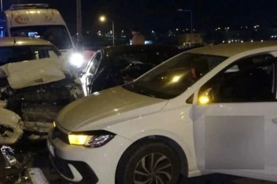Antalya Kumluca’da Trafik Kazası: 1  kurye yaralandı! 