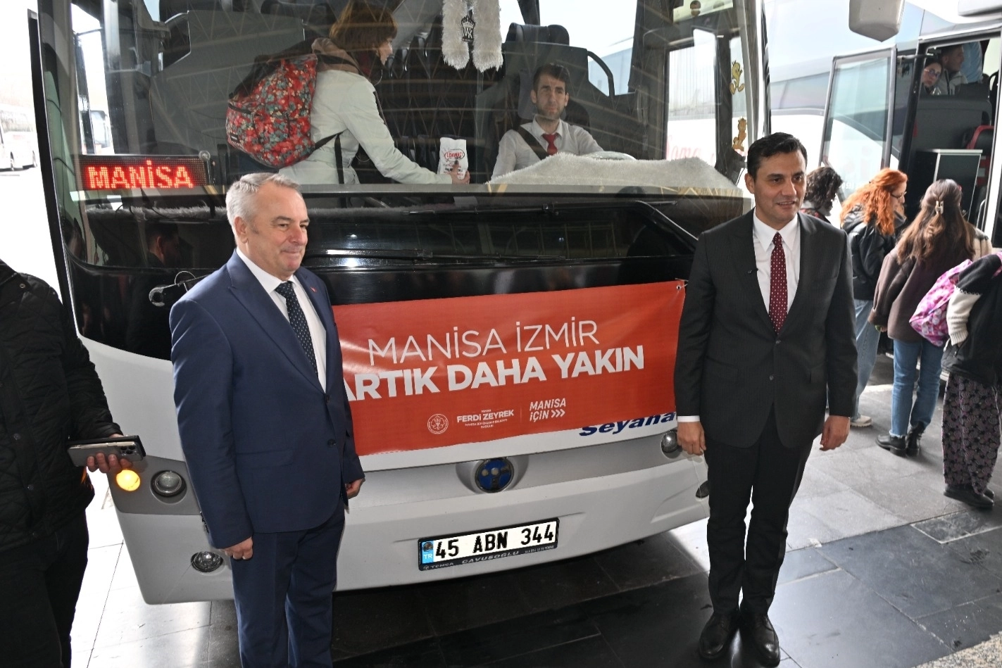 Başkan Zeyrek sözünü tuttu: Manisa – İzmir arası 100 liraya indi!