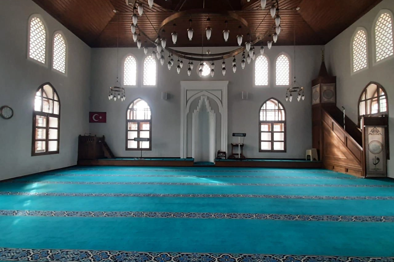 Bilecki’te ibadet yerleri Ramazan ayına hazır