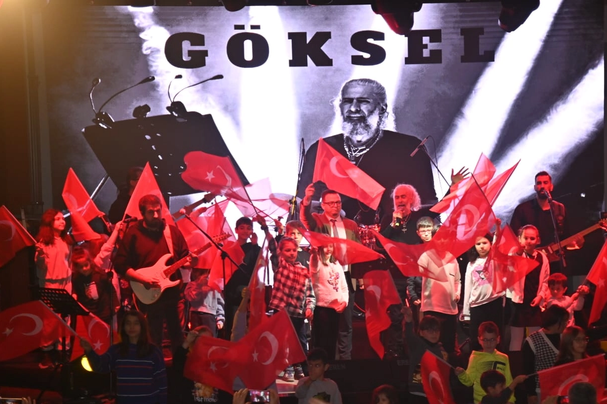 Manisa’da ustalara saygı konseri düzenlendi