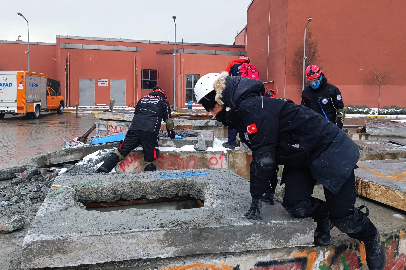İstanbul Bakırköy’de ‘afet’ eğitimi