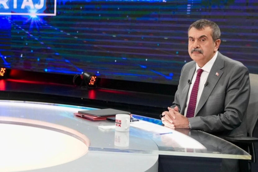 Bakan Tekin: Okullardaki personel yetersizliği ‘hizmet alımı’ ile çözülecek
