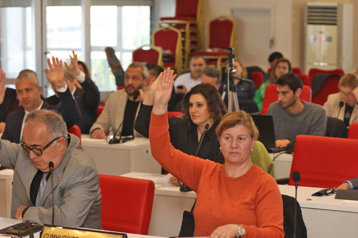 İzmir’de Güzelbahçe’ye GÜZBEL market geliyor!