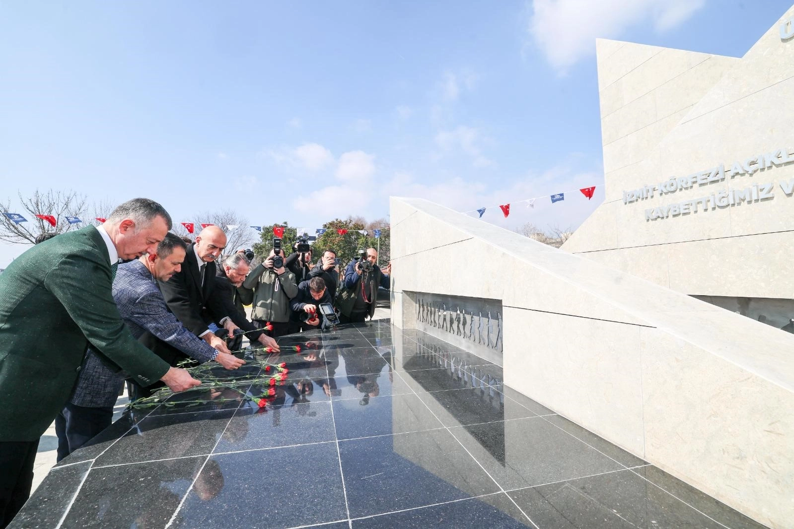 Kocaeli Büyükşehir’den anlamlı ‘1 Mart Anıtı’ açılışı