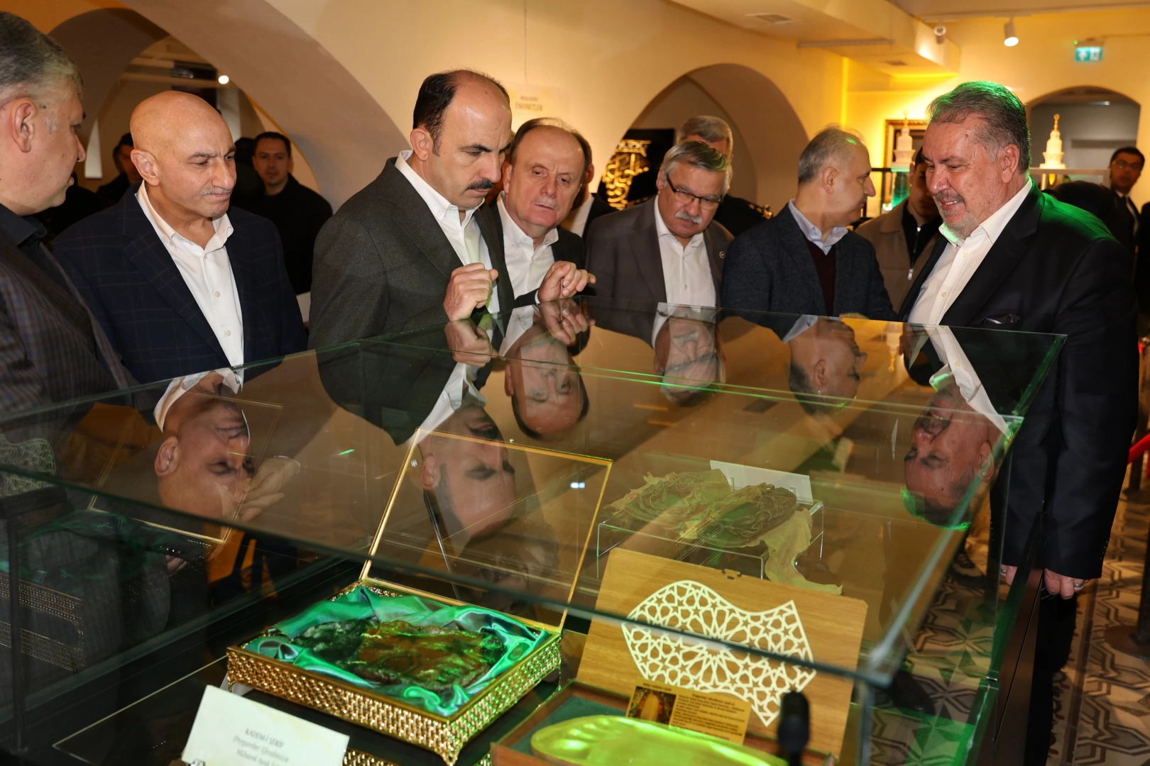 Konya’da “Mukaddes Emanetler” Sergisi açıldı