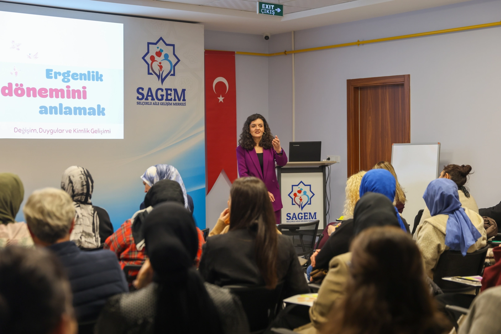 Konya Selçuklu’da SAGEM’den ‘ergenlik’ semineri