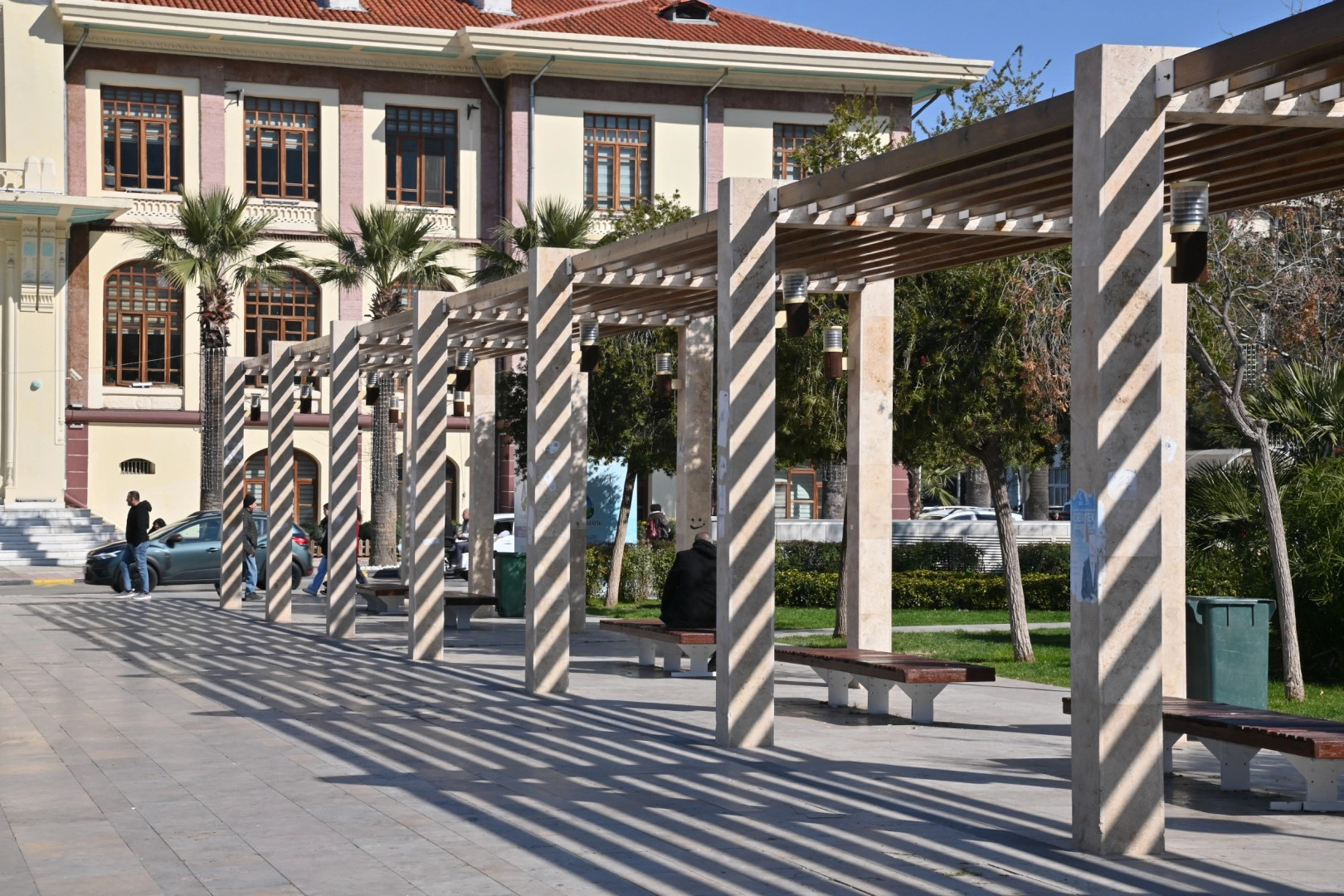 Manisa Şehzadeler’in parkları bakımda