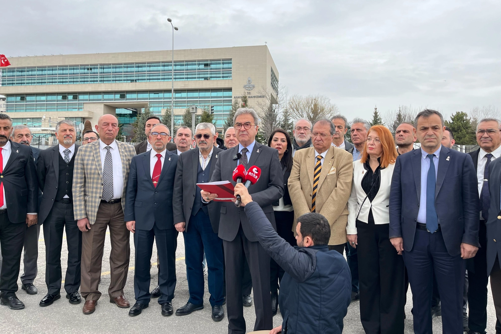 Ümit Özdağ’ın tutukluluğuna ‘Zafer’den sert tepki