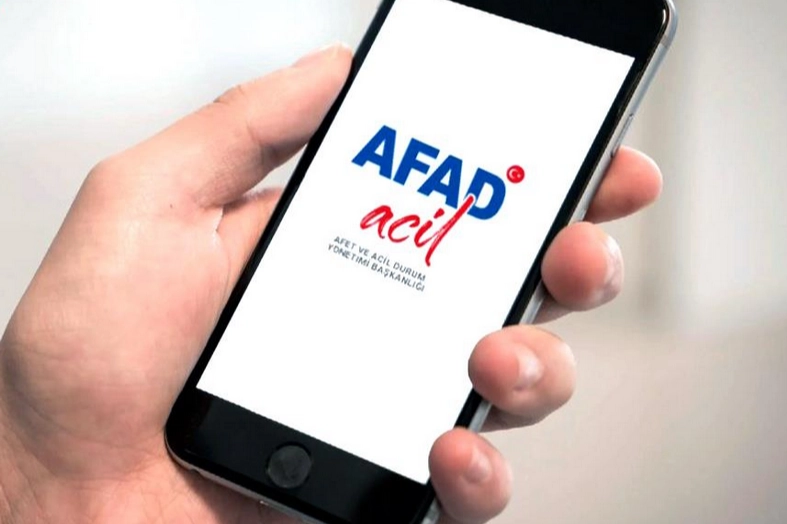 AFAD’dan İstanbul depremi sonrası önemli uyarı: Hasarlı yapılara girmeyin!