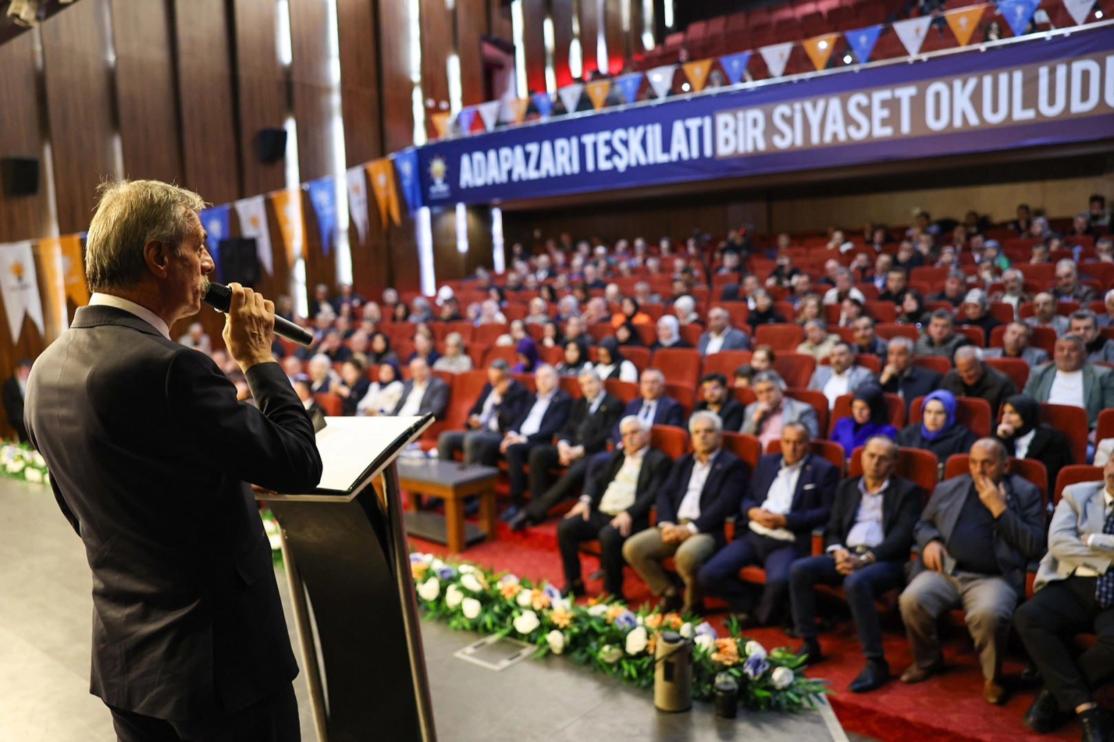 Alemdar: Sakarya’da geleceğe taşıyacak adımları birlikte atıyoruz
