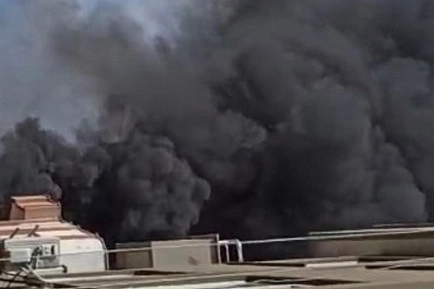 Antalya Kumluca’da çatı yangını!