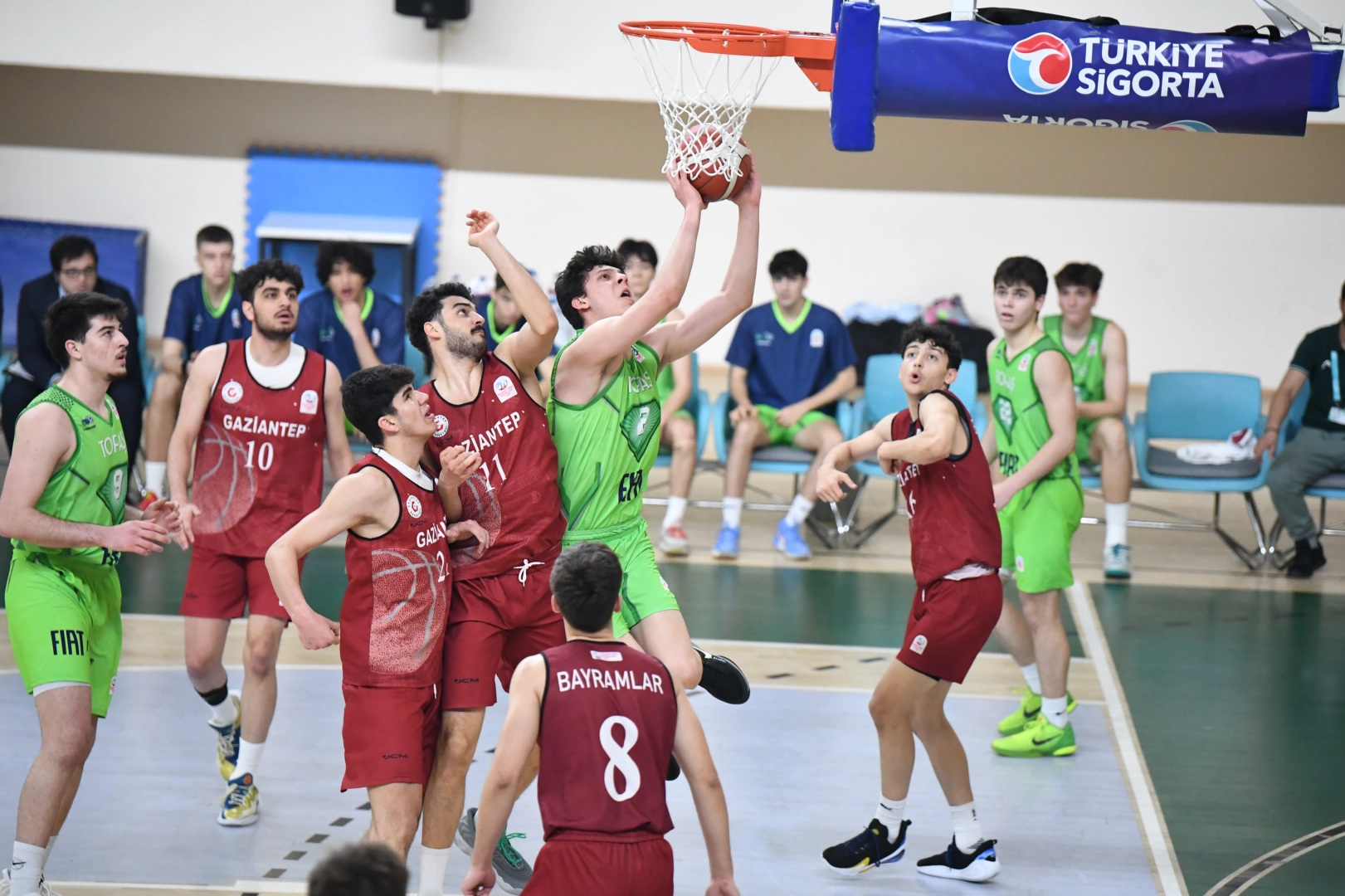 Basketbol Gençler’de TOFAŞ’tan evinde galibiyet