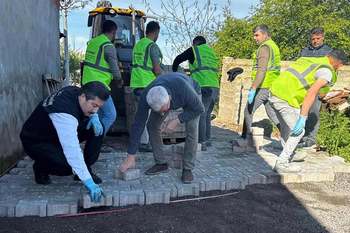 Bursa Yenişehir’in kırsalı parkeleniyor