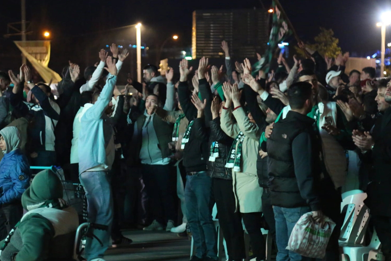 Kocaeli’de meydan, “Şampiyon Kocaelispor” sesleriyle inledi