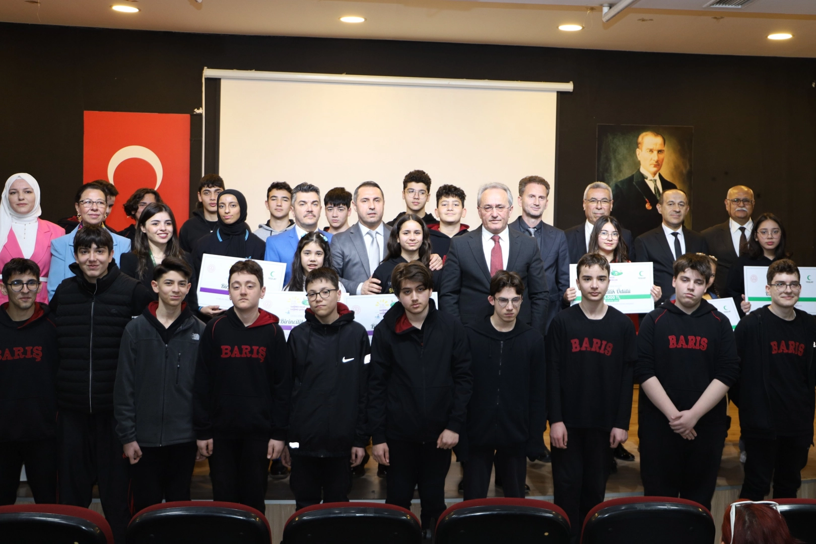 ‘Sağlıklı Nesil Sağlıklı Gelecek’in Bursa ödülleri sahiplerini buldu