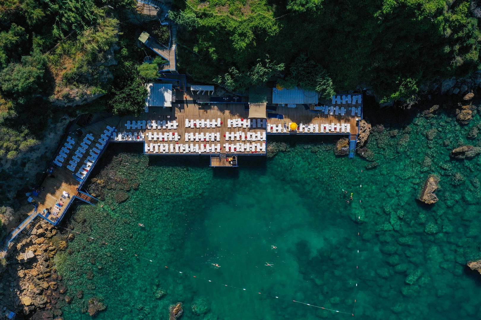 Antalya’nın falezlerinde ‘mavi’ gurur