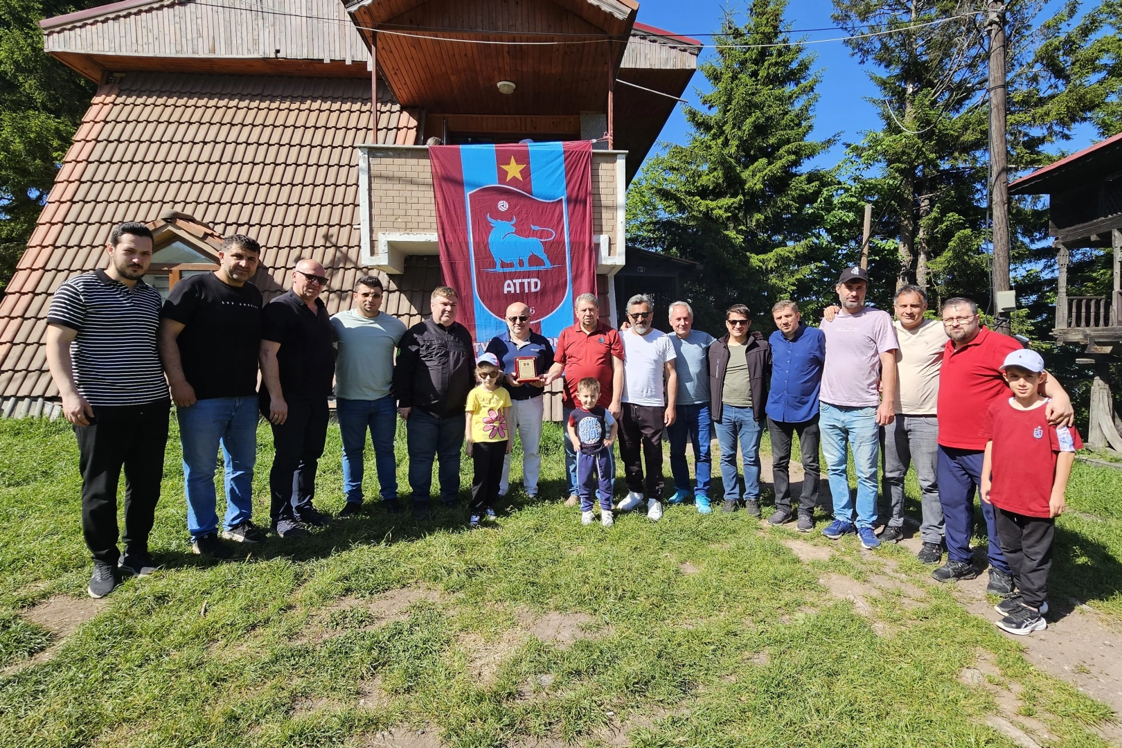 Artvin Trabzonspor sevdalıları Kafkasör Yaylası’nda buluştu