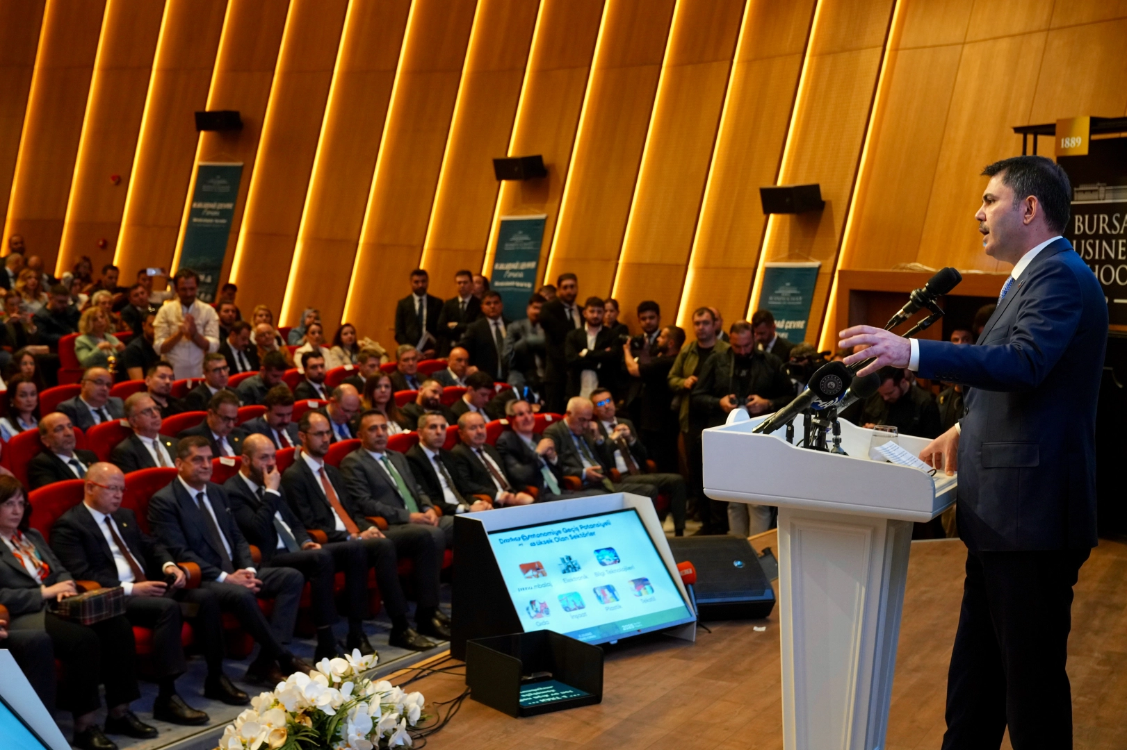 Bakan Kurum: Marmara’da kirlilik yükü artıyor! Belediyelere müsilaj uyarısı