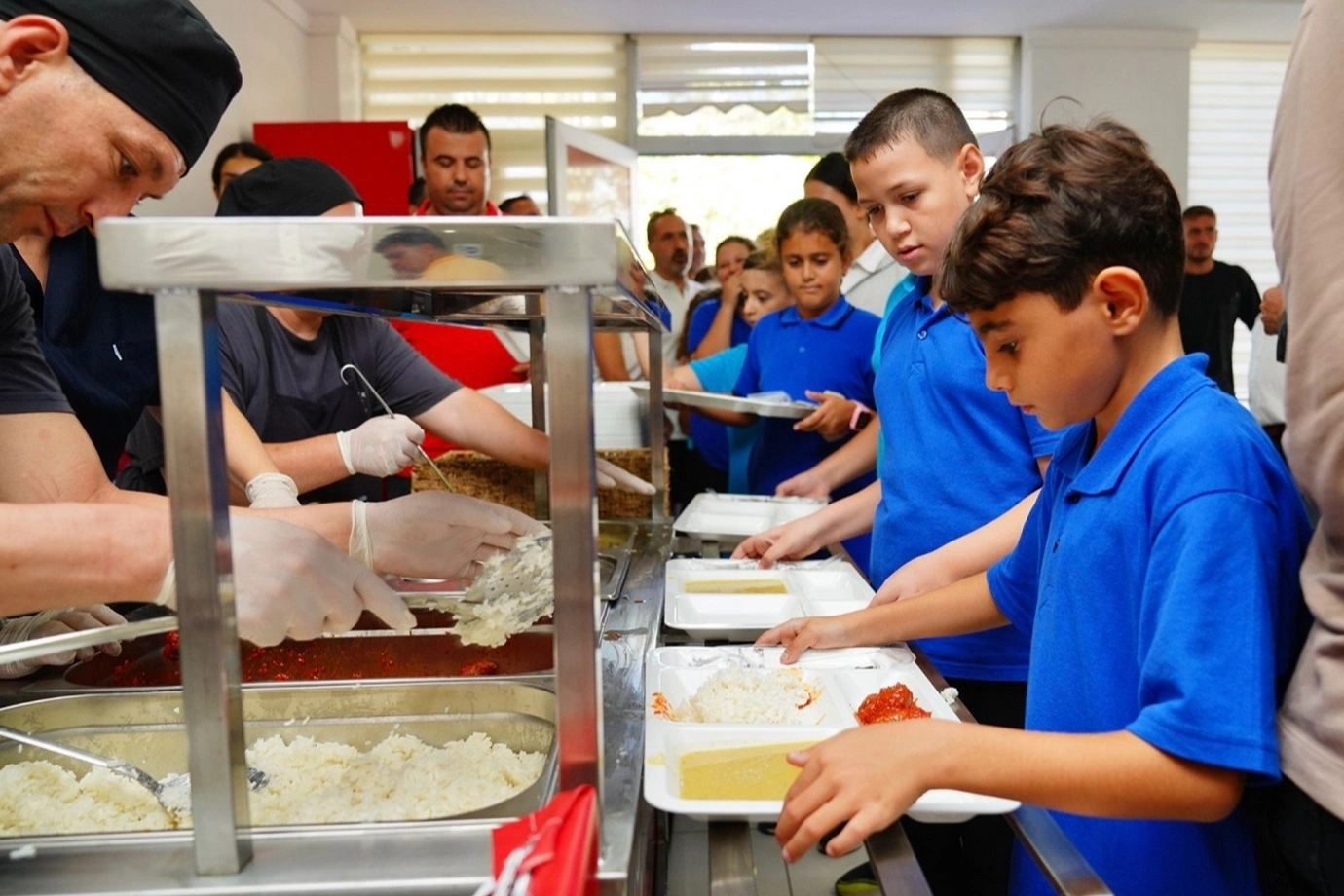 Balıkesir’de öğrenciler bu lokantaları çok sevdi… 30 TL’ye 3 çeşit yemek!
