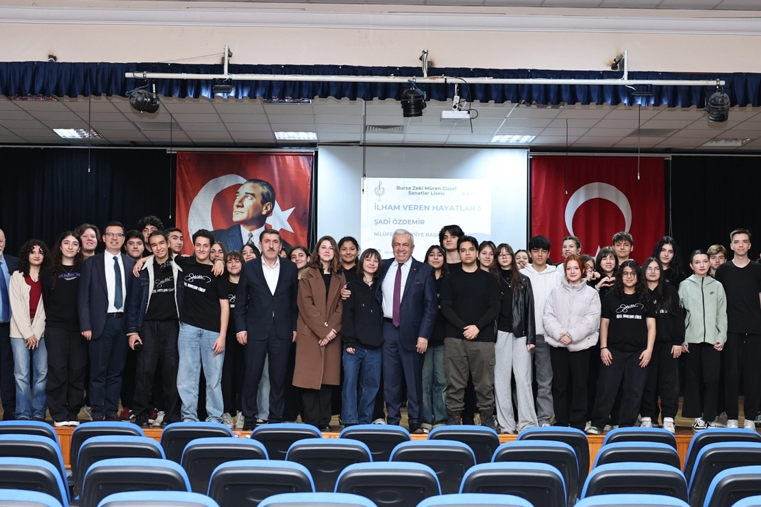 Başkan Özdemir’den liselilere ‘umutlarınızı bırakmayın’ mesajı