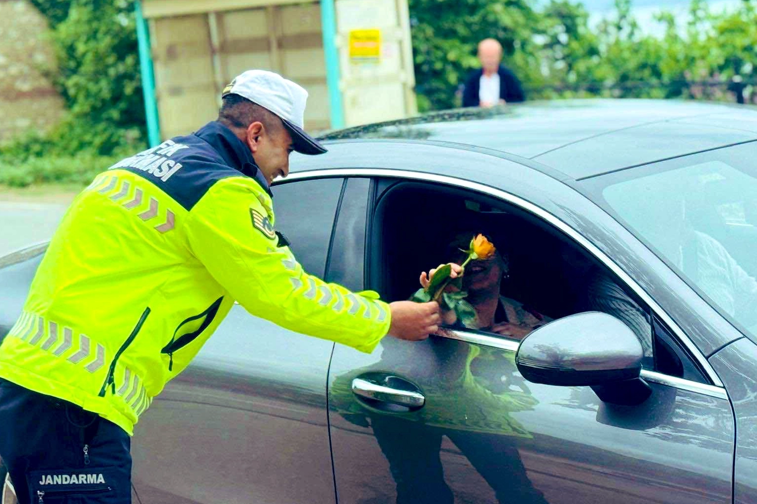 Bursa Jandarması’ndan annelere özel jest