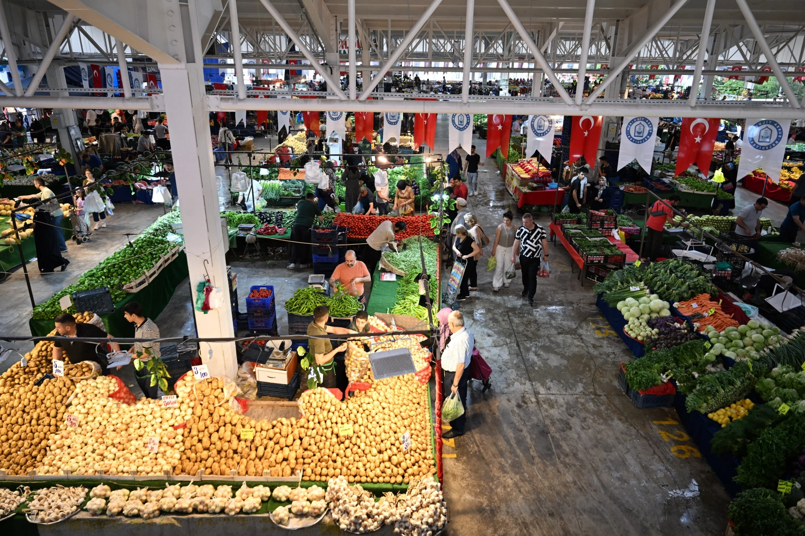 Bursa Yıldırım Bağlaraltı’na modern pazar alanı