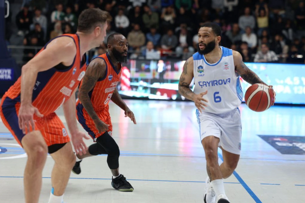 Çayırova Belediyesi, yarı finale yükseldi