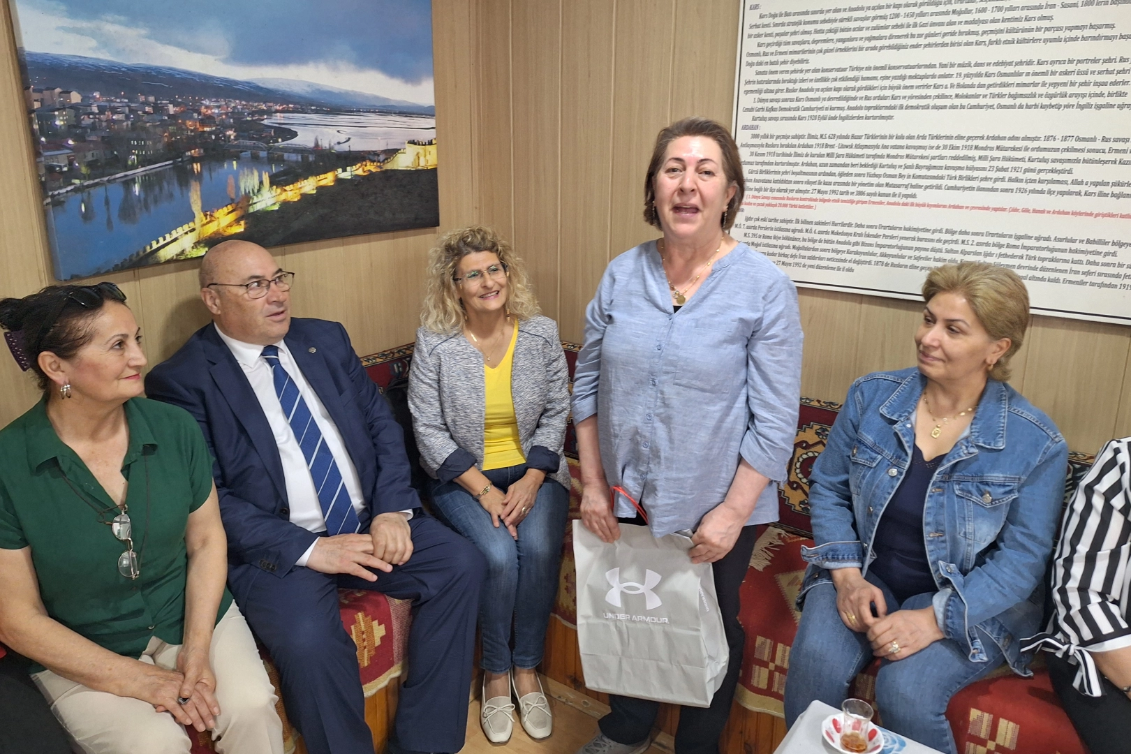 Gebze KAI Derneği’nden anlamlı Anneler Günü