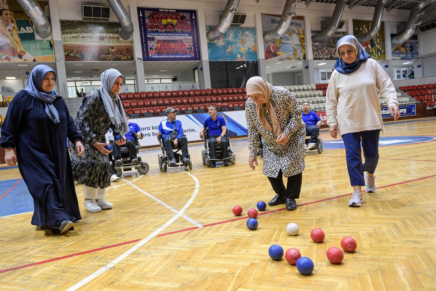 İzmir Boccia takımının görünmez kahramanları… Fedakâr anneler çocukların en büyük destekçisi