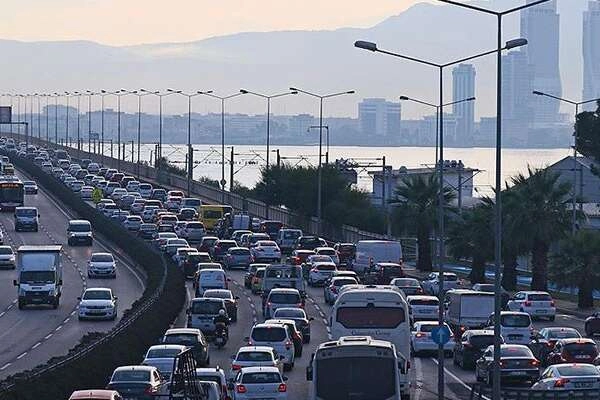 Nisan’da 191 bin 983 taşıt trafiğe katıldı… Toplam taşıt sayısı 32 milyona yaklaştı