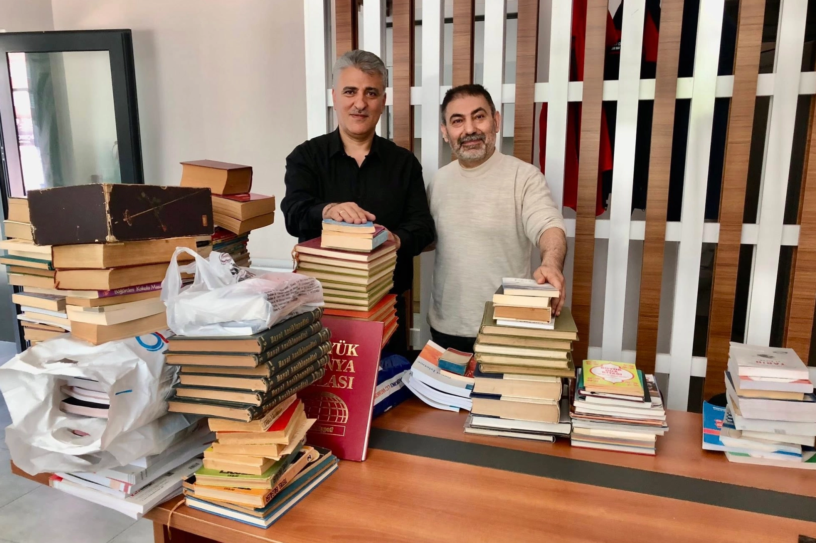 Kocaeli’de Muhtar Çöven’den anlamlı bağış