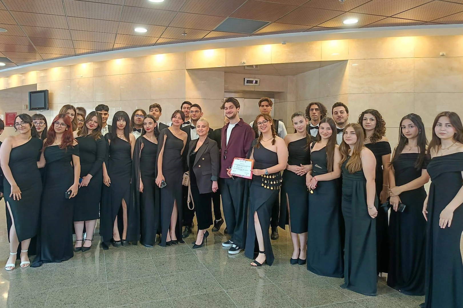 Manisa’nın ‘çok sesli’sine İzmir’den çifte ödül