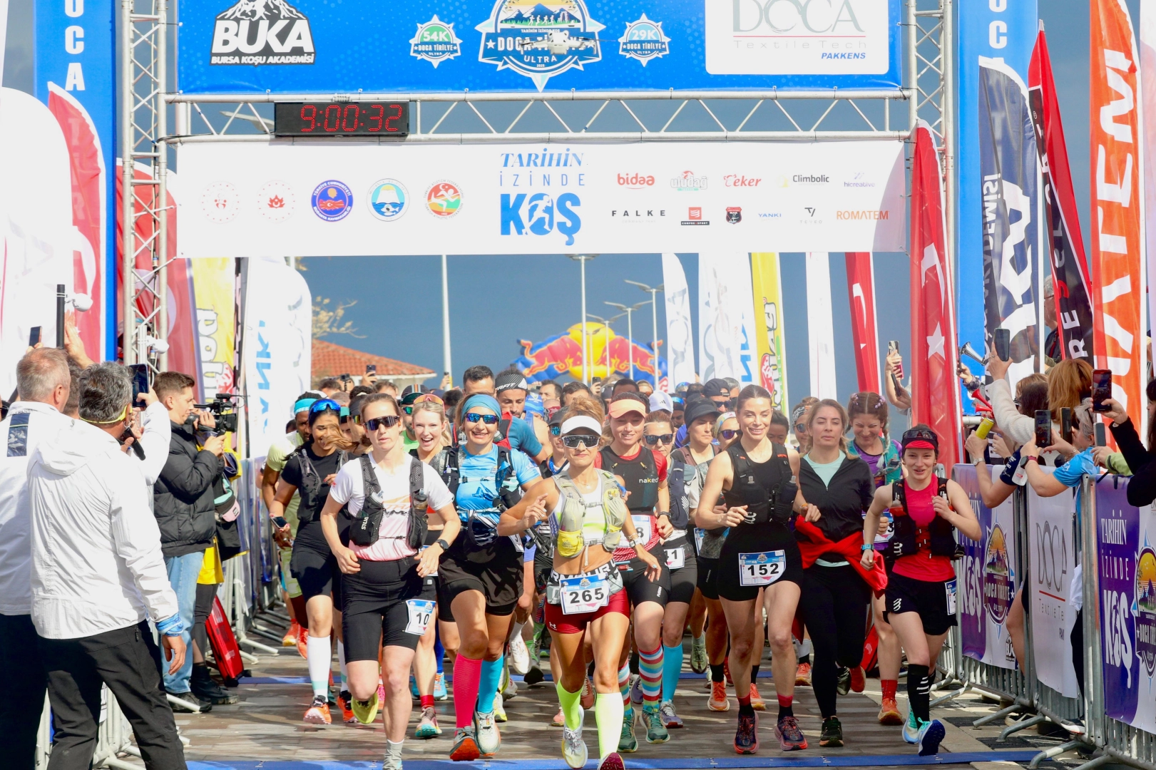 Mudanya’da 19 Mayıs’a özel koşu… 367 sporcu doğa ve tarihin izinde koştu