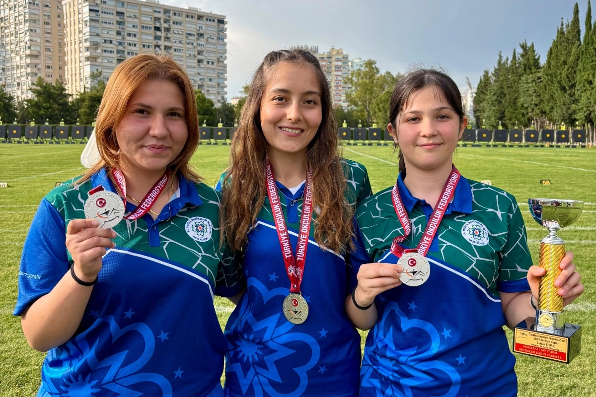 Muğlalı okçularından Antalya’da madalya yağmuru