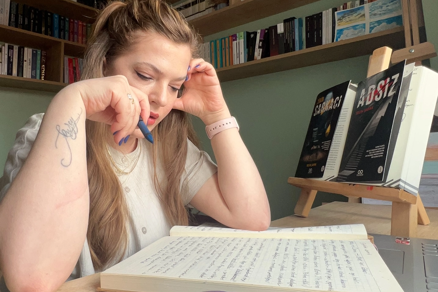 Selin Şafak’tan  sarsıcı bir roman: “Zihin Sarkacı” yayında