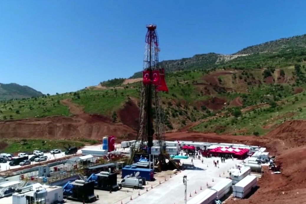 TBMM Başkanı Kurtulmuş ve Bakan Bayraktar Gabar’da… Gabar’da petrol üretimi artıyor