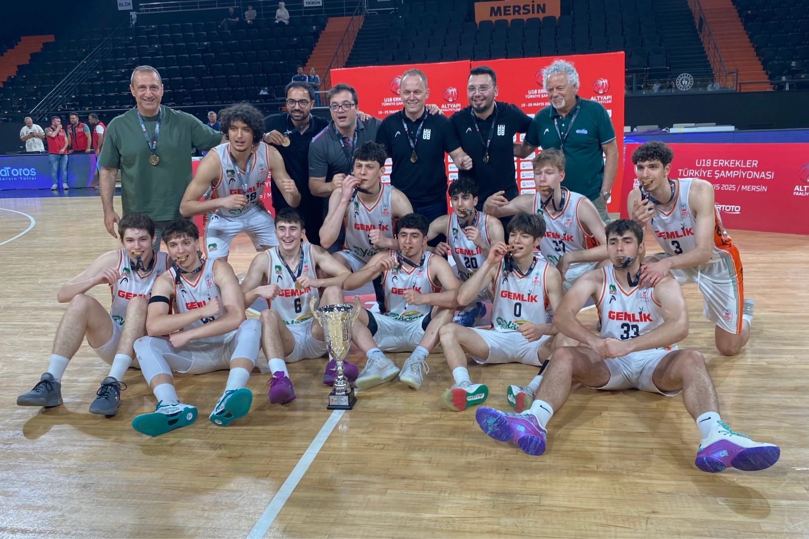 ‘U18 Erkekler’in Türkiye kupası Tofaş’ın