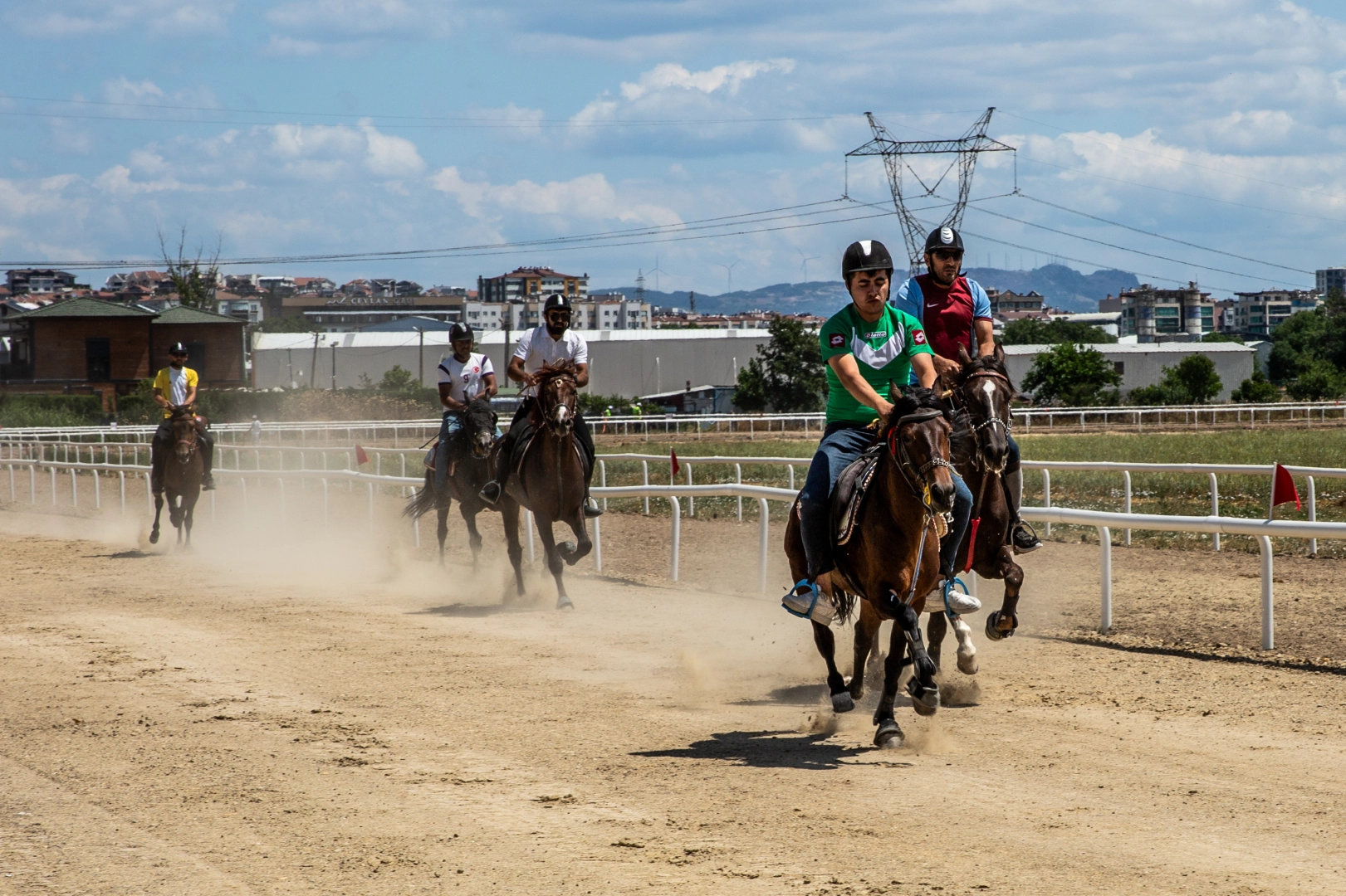 Bursa’da rahvan atları şampiyonluk için koştu