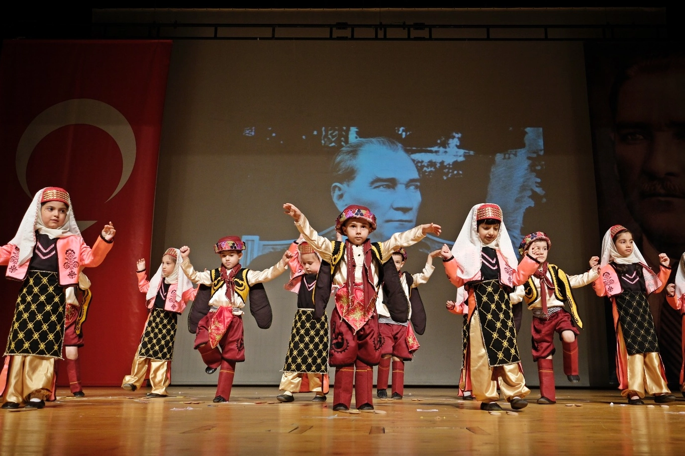 Bursa Yuvam’da yıl sonu heyecanı