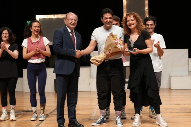 Denizli’de 10 günlük tiyatro şöleni “Deli Bayramı” ile taçlandı