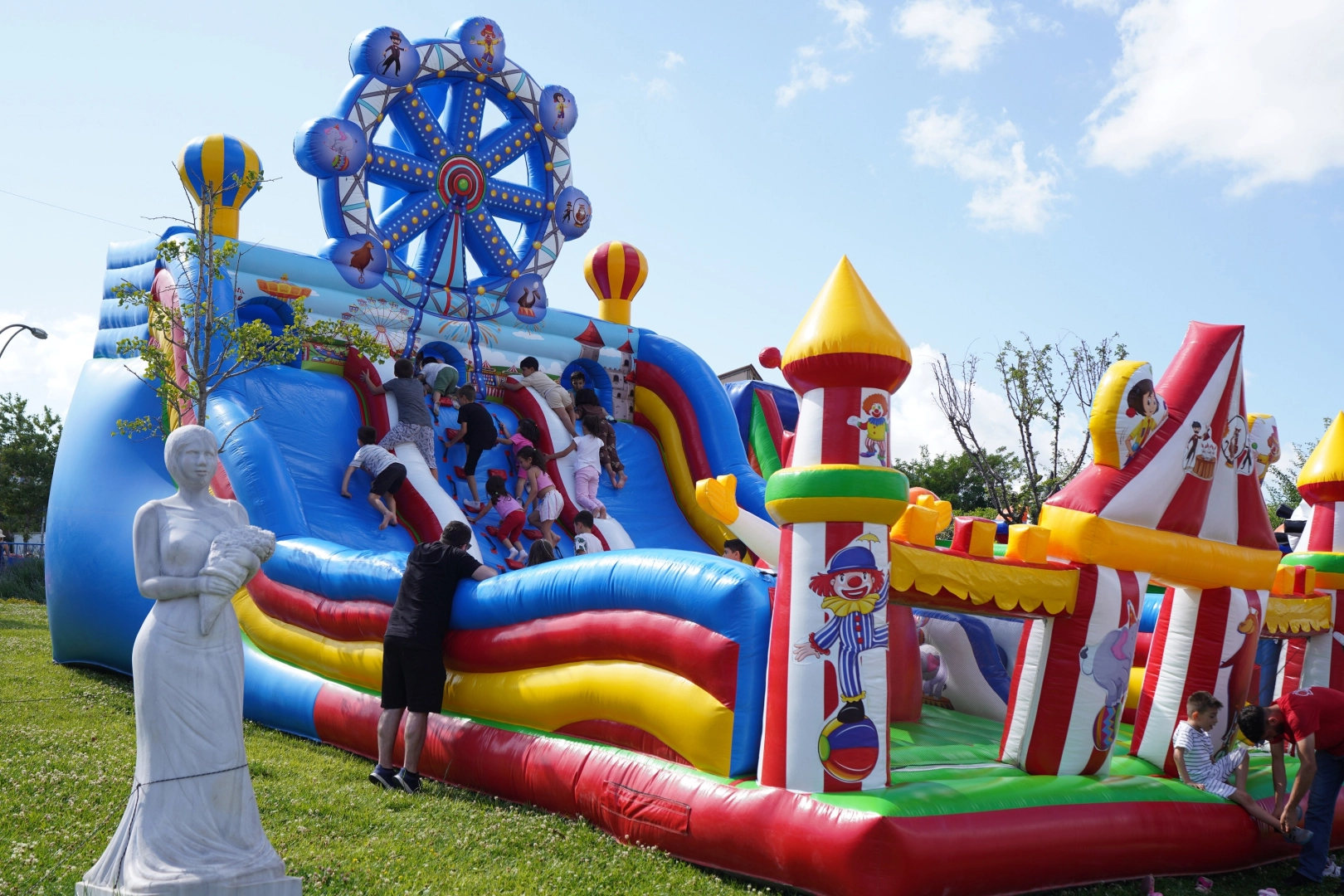 İstanbul Beylikdüzü’nden yaza coşkulu ‘merhaba’