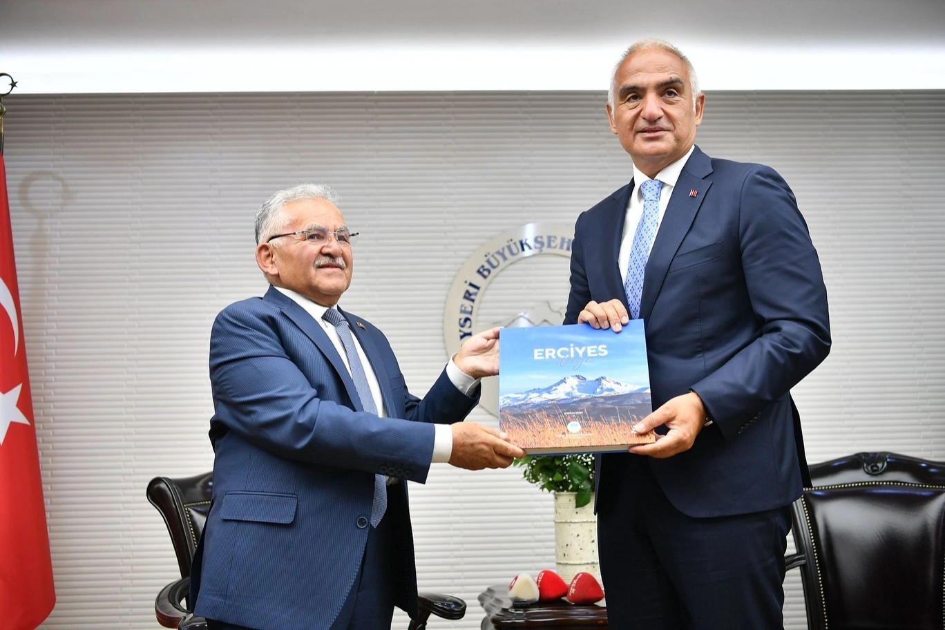 Kayseri Büyükşehir’e Ankara’dan övgü