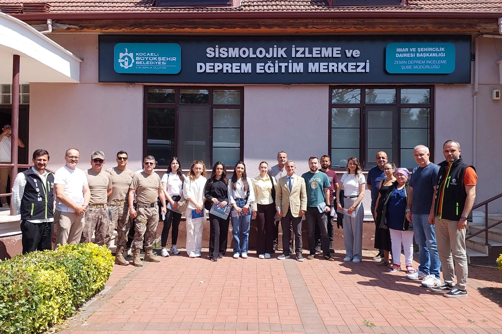 Kocaeli’de emniyet personeline deprem eğitimi