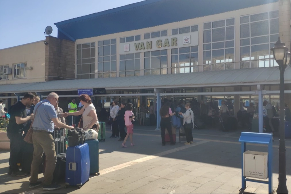 Van-Tahran seferleri hız kesmiyor… Ek sefer planlandı