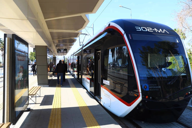 YKS için Antalya’da ücretsiz ulaşım desteği